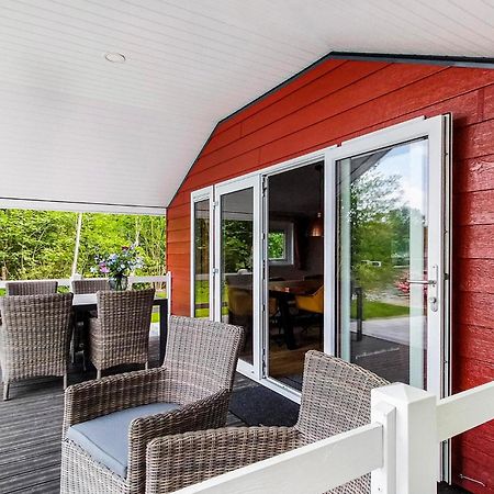 Chalet 49 Oosterwolde  エクステリア 写真