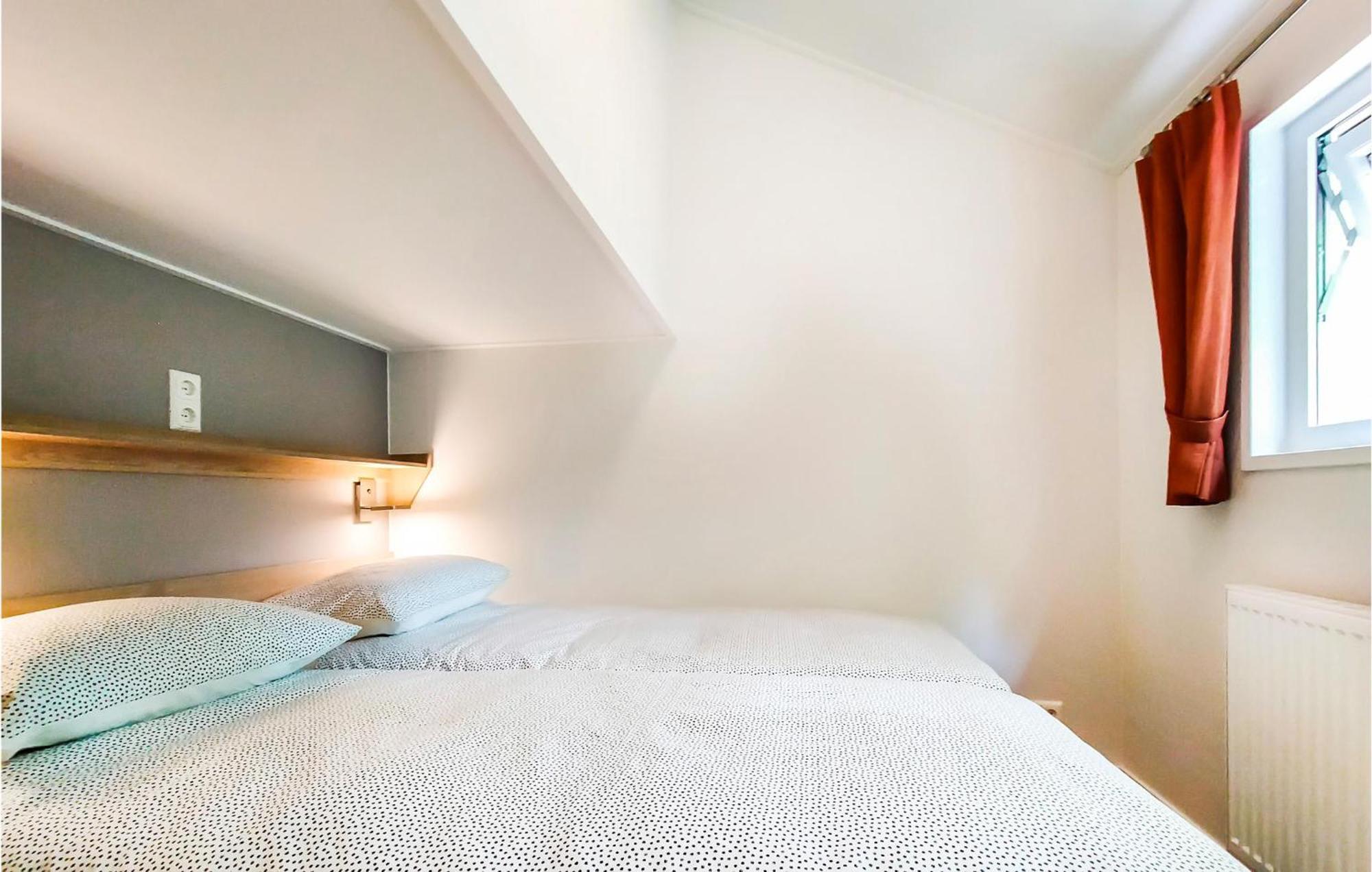 Chalet 49 Oosterwolde  エクステリア 写真